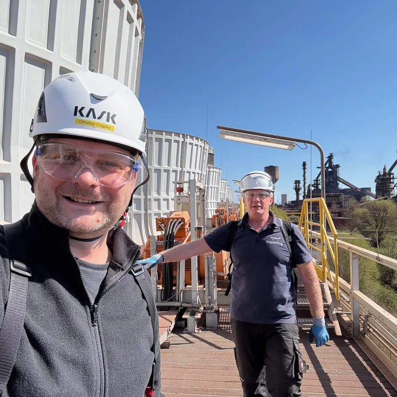Stephan und Christian Engelke Inspektion kuelturmzelle